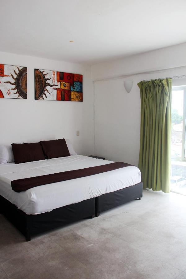 Hotel & Hostal Casa De Luz Cancún Eksteriør billede